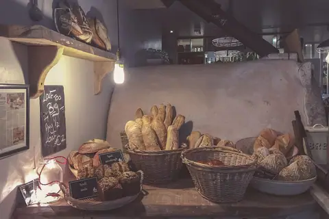 Crumbs photo 1