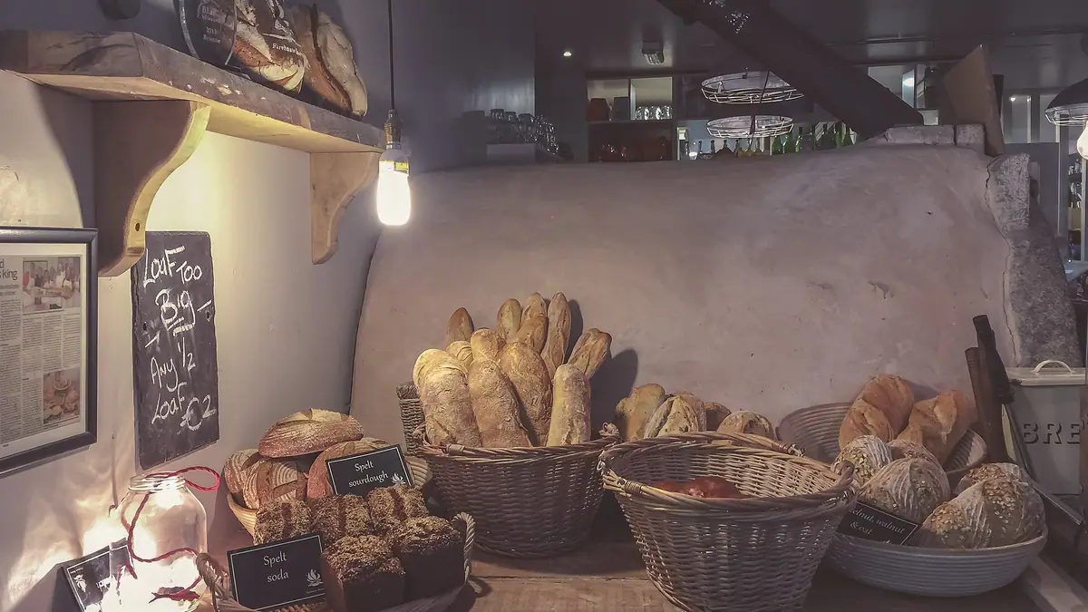Crumbs – artisan bakery in Shere, Guildford